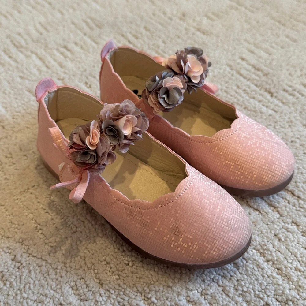 Girls' Pink Floral Mary Jane Dress Shoe